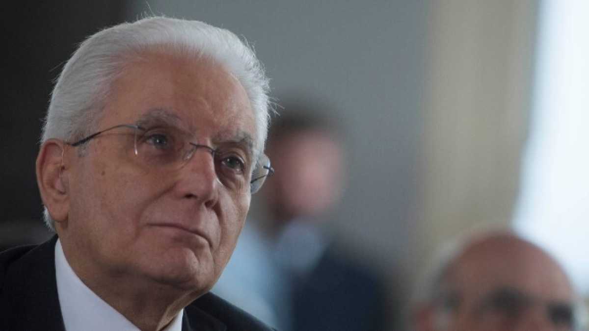 Immagine di E il curriculm di Mattarella?
