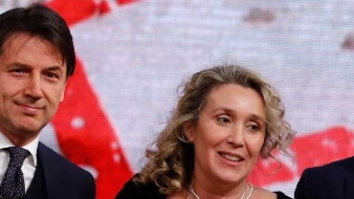Immagine di La patacca nel curriculum è la cifra di una repubblica populista