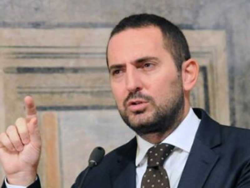 Niente ministero per il braccio destro di Di Maio, Spadafora