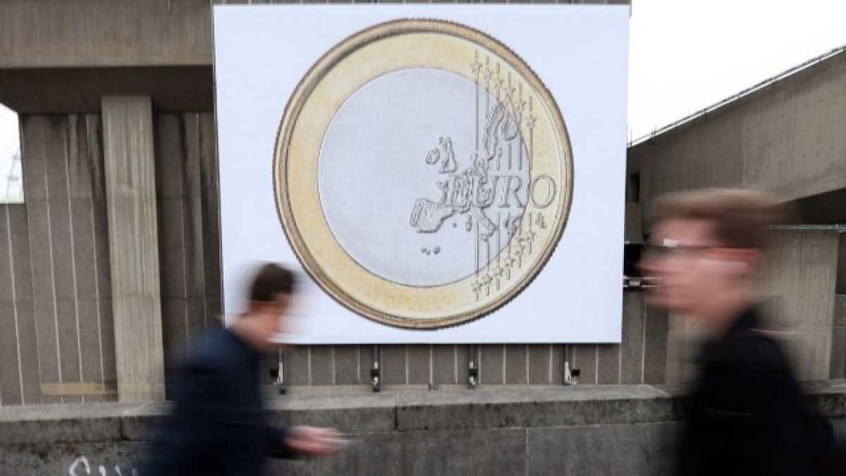 Immagine di Euro e Costituzione. La parola chiave delle prossime elezioni è legittimità