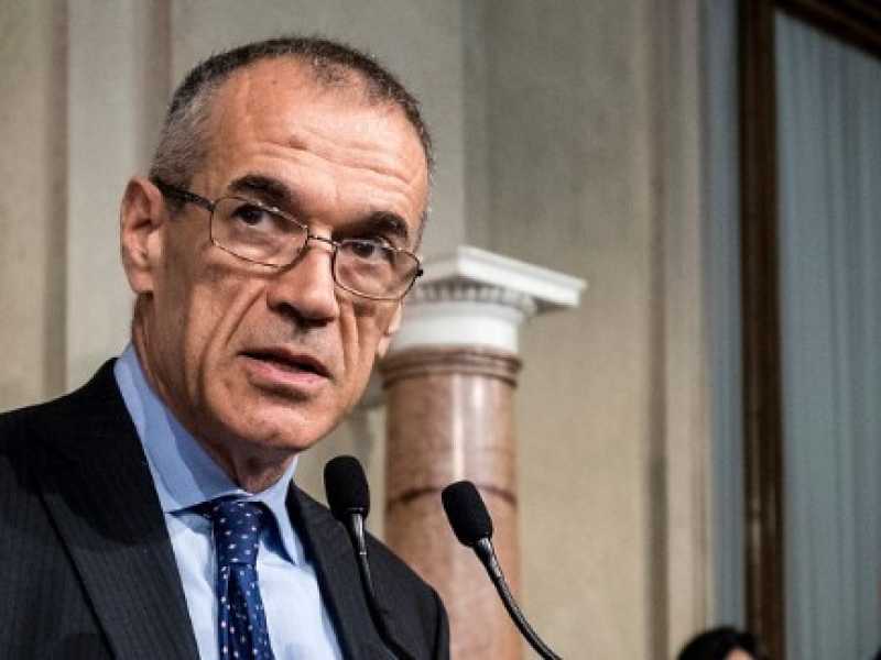 Dalla vaffa week al futuro di Cottarelli. Di cosa parlare stasera a cena