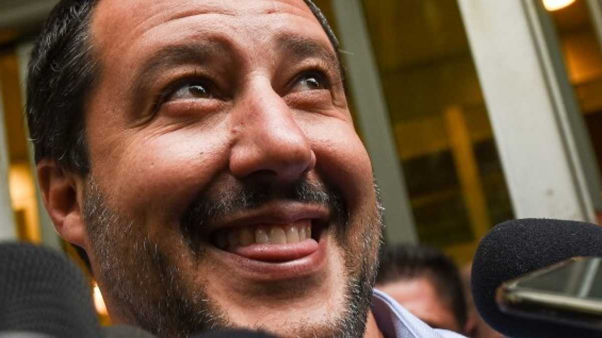 Immagine di Il Colle e il M5s triangolano per convincere Salvini a non tornare a votare