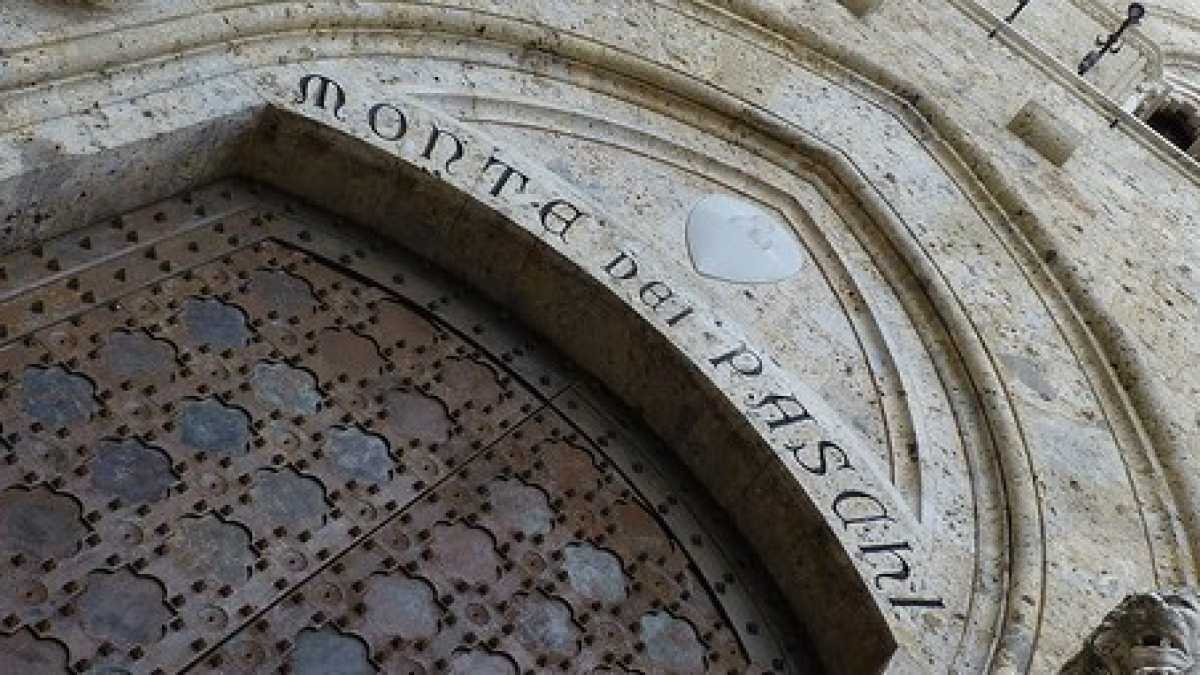 Immagine di C’è dell’altro sotto la gonna di Lady Spread che l’Italia si perde