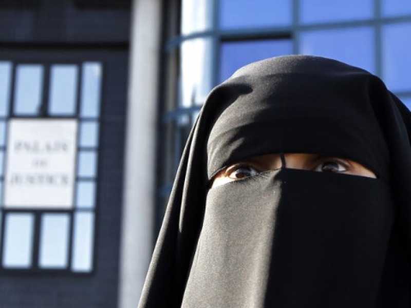 Anche la Danimarca vieta il burqa e il niqab