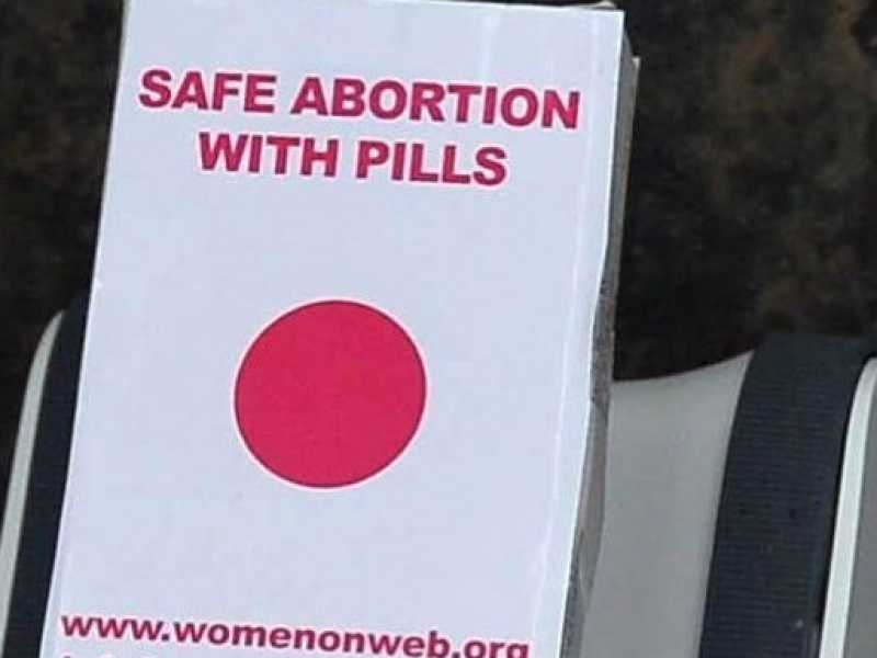 Il robot delle pillole abortive