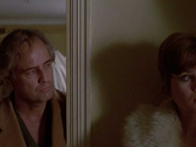 Marlon Brando con Maria Schneider sul set di "Ultimo tango a Parigi"