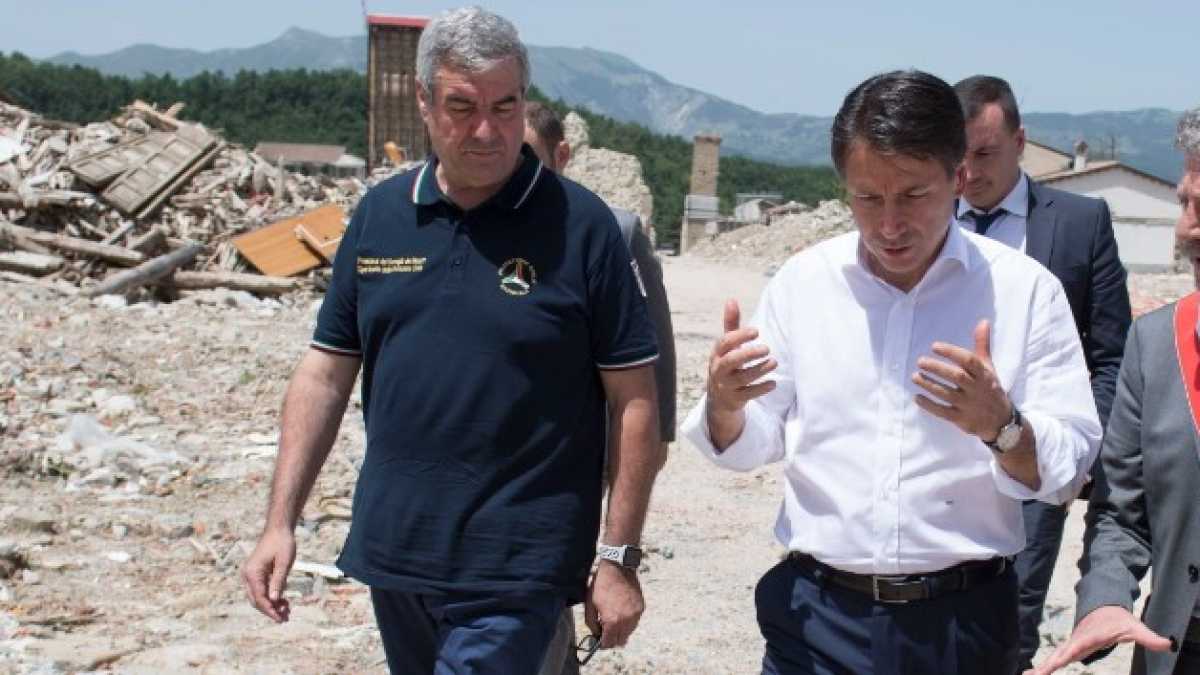 Immagine di Il premier Conte ad Amatrice e le sanzioni di Trump alla Russia. Le notizie del giorno in breve