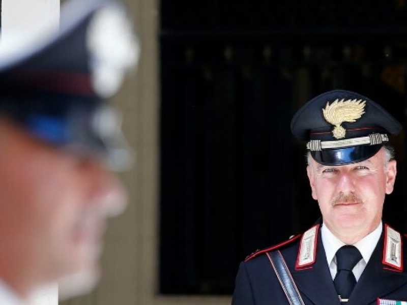 i Carabinieri perquisiscono la sede della societ&agrave; Ch2 Srl. Foto LaPresse