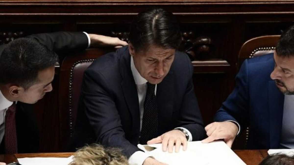 Immagine di Complottista e vuota, ecco la neolingua della Terza Repubblica