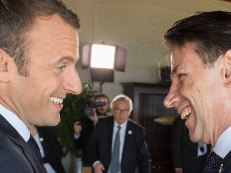 Canada, G7: il Presidente Conte incontra Macron (foto LaPresse)