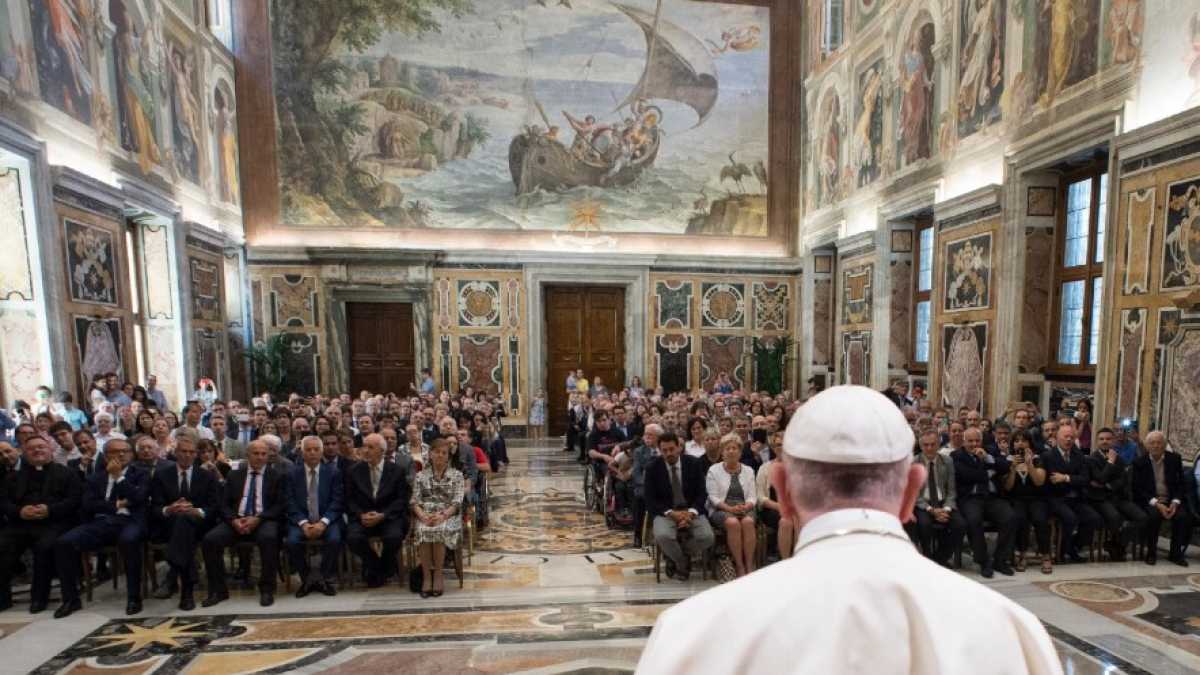 Immagine di Il Papa: "La famiglia è solo tra uomo e donna, l'aborto selettivo è nazismo"
