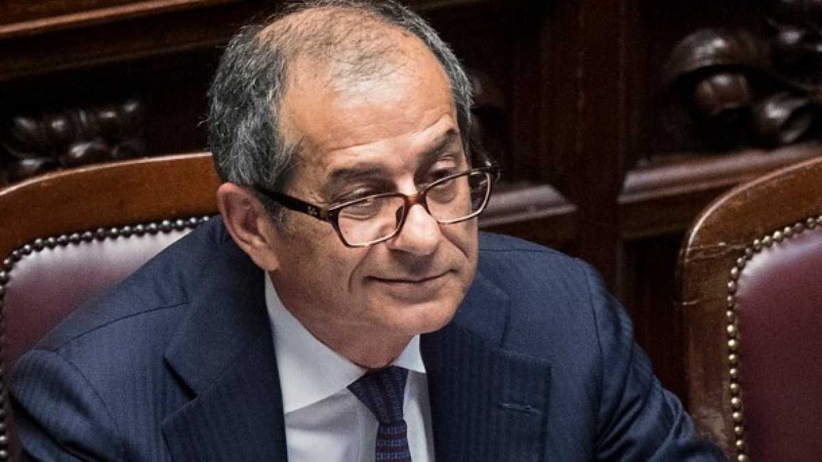 Immagine di Produttività e riduzione del deficit. Tria sceglie la continuità con Padoan