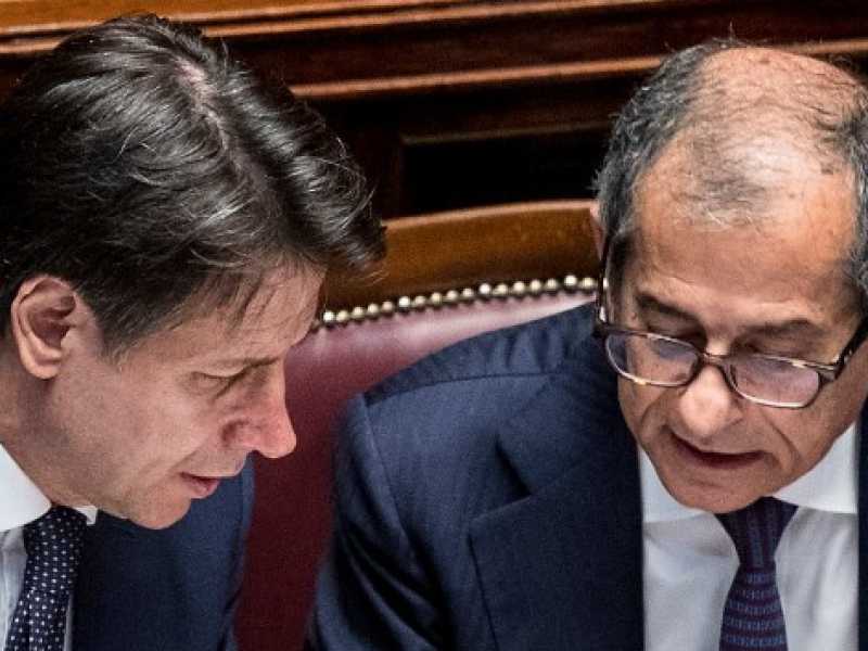 Giovanni Tria e Giuseppe Conte (foto LaPresse)