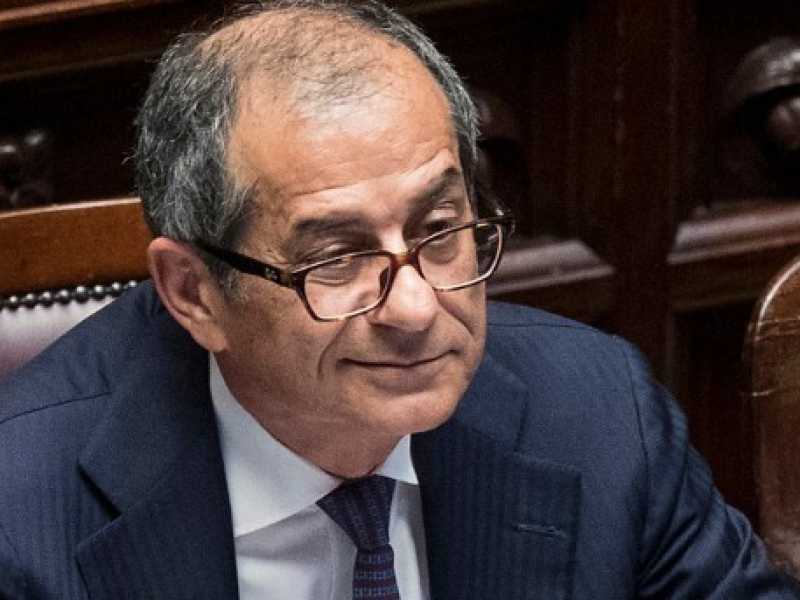 Il ministro dell'Economia Giovanni Tria (foto LaPresse)