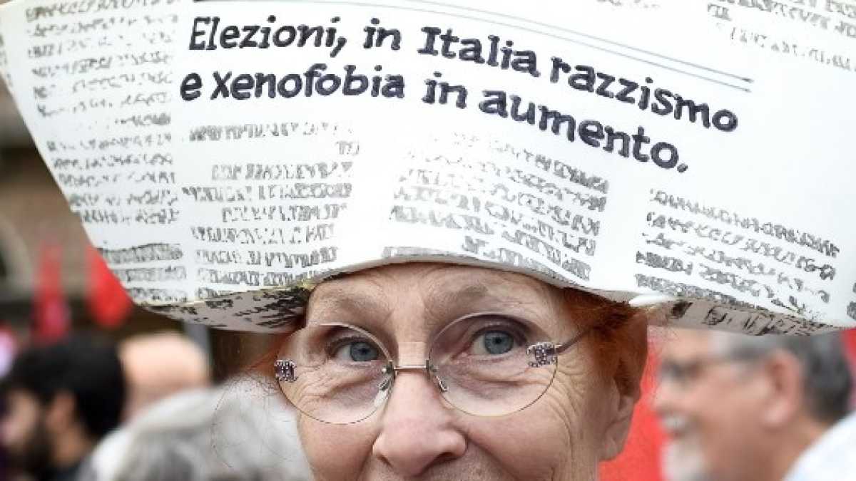 Immagine di Il pericoloso gioco di specchi tra chi parla solo di identità e chi solo di accoglienza