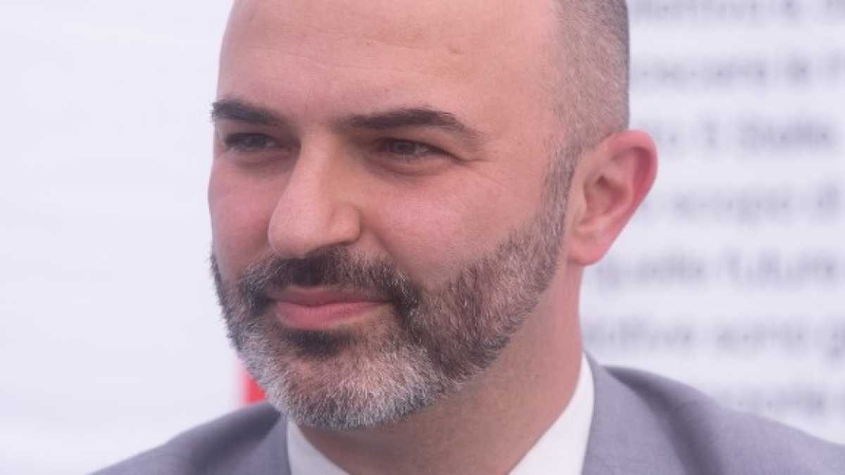 Immagine di Familismo a cinque stelle. Bugani, la moglie, e la festa del M5s