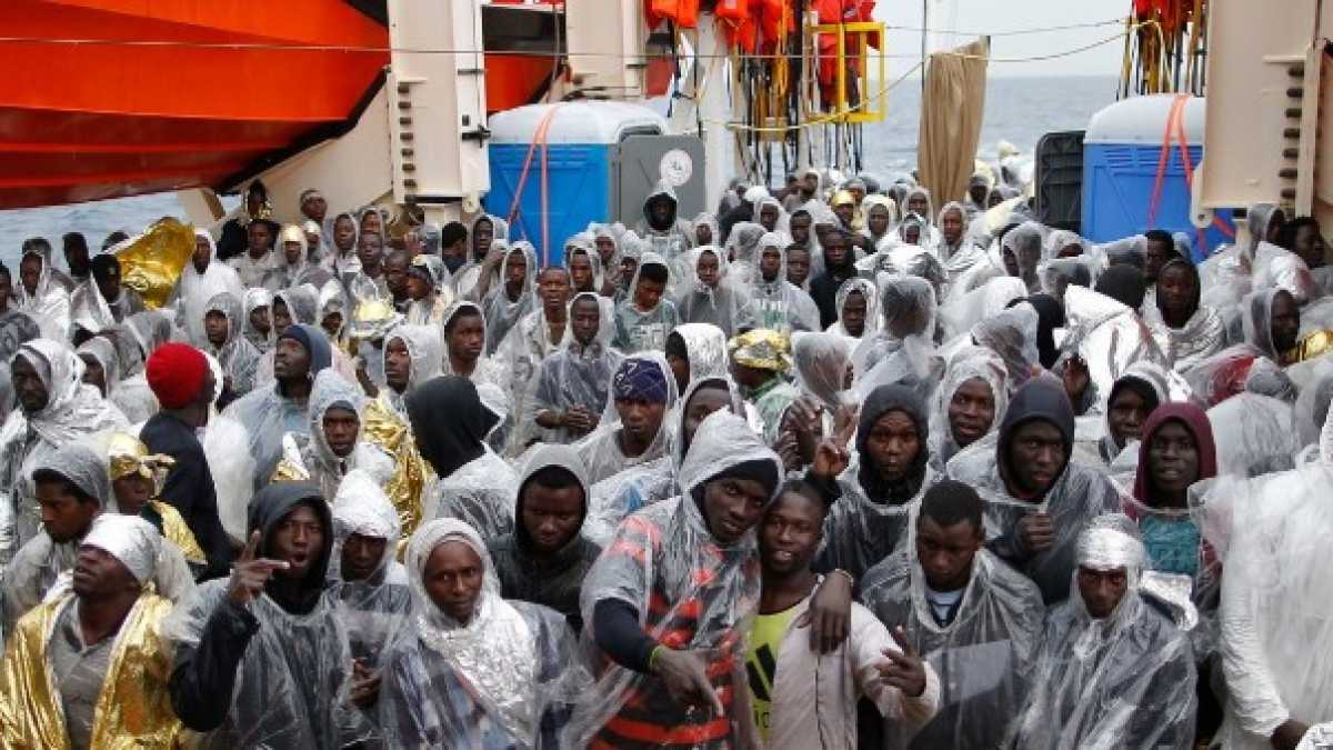 Immagine di Volontari e migranti dovrebbero riguardare Exodus