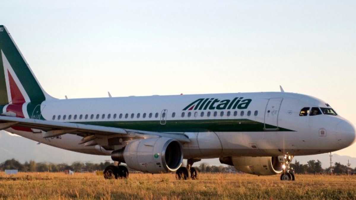 Immagine di Di Maio alla prova Alitalia