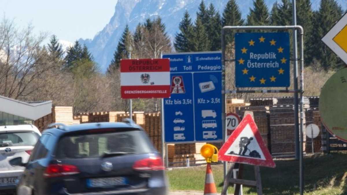 Immagine di Se Kurz chiude, noi chiudiamo di più