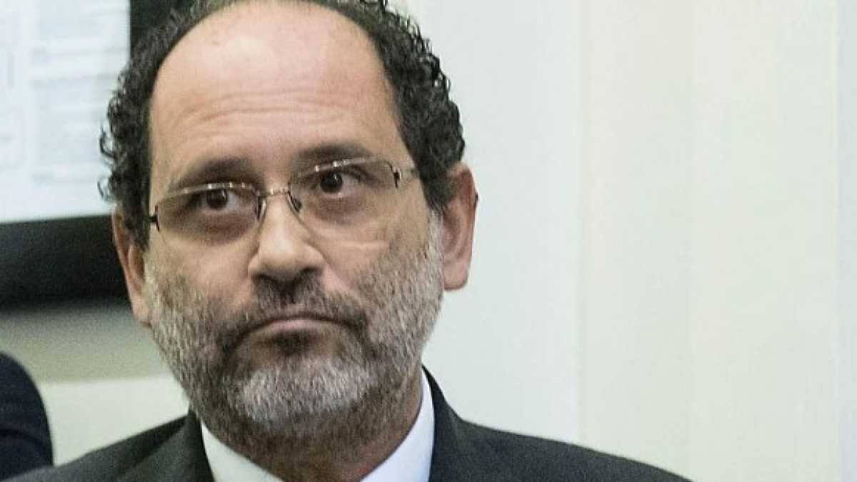 Immagine di I tribunali non bastano più. I puri e duri vogliono una commissione d’inchiesta