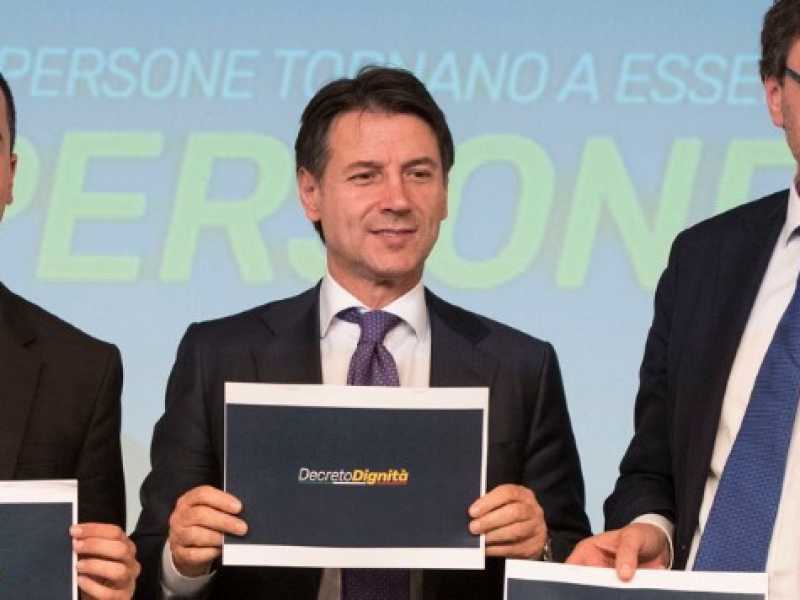 Da sinistra Luigi Di Maio, Giuseppe Conte e Giancarlo Giorgetti (foto LaPresse)