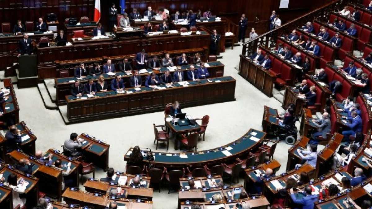 Immagine di Un paese libero ha bisogno di avere parlamentari liberi economicamente