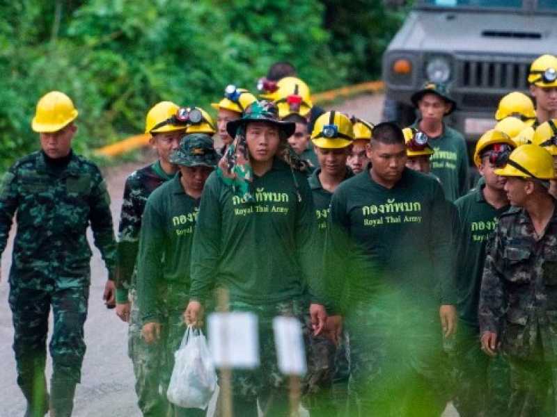 Una delle squadre di recupero dei bambini thailandesi (foto LaPresse)