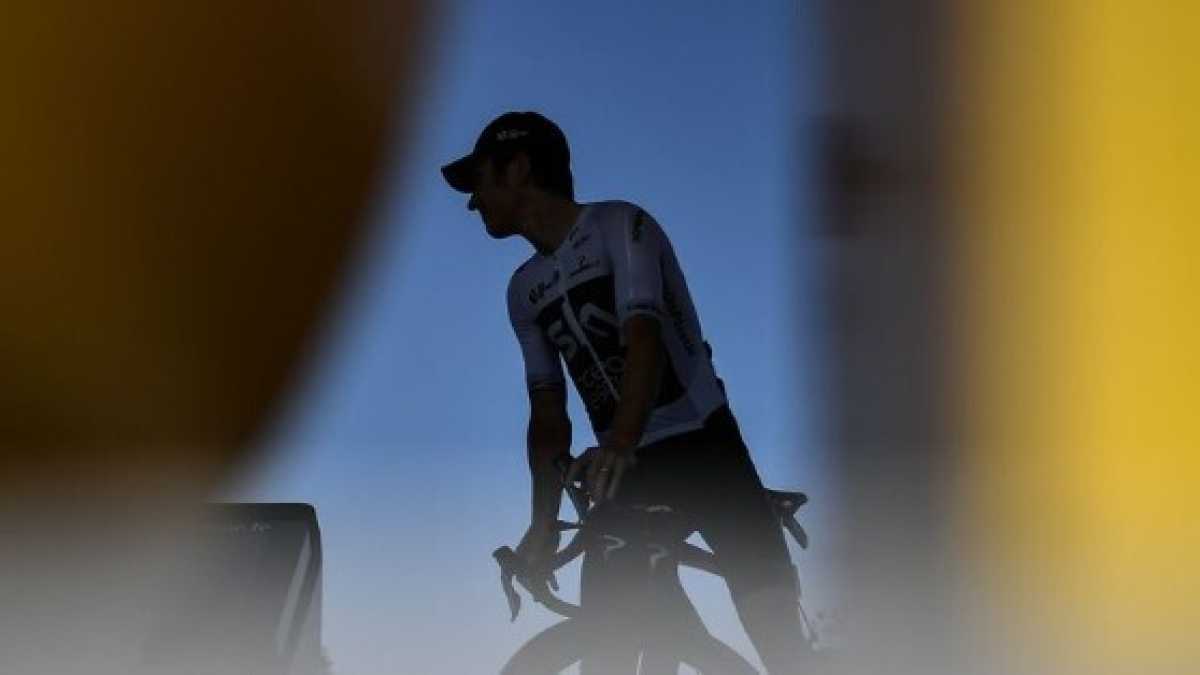 Immagine di A Sarzeau (vince Gaviria) il Tour è un viaggio lungo un secolo