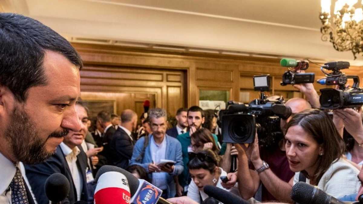 Immagine di Matteo Salvini loda Putin prima del viaggio in Russia