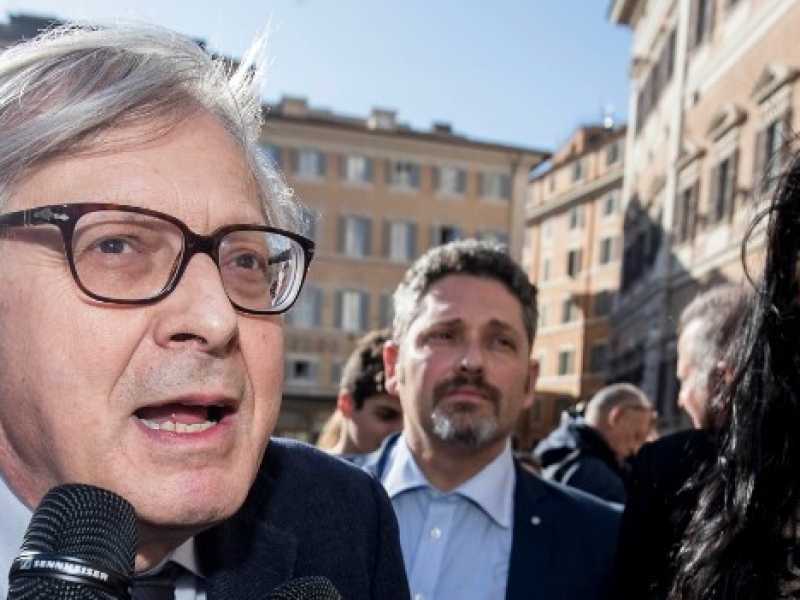 Vittorio Sgarbi è nato a Ferrara l’8 maggio del 1952. E’ parlamentare, assessore a Urbino, e sindaco di Sutri, in provincia di Viterbo (LaPresse)