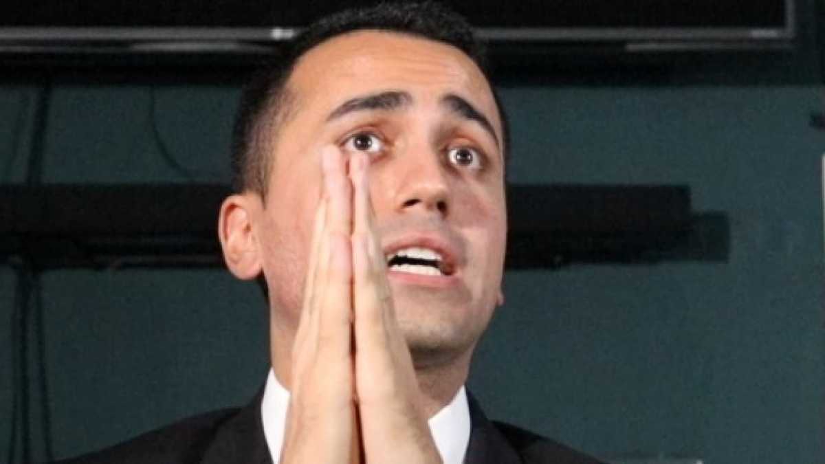 Immagine di Di Maio smentisce Savona sull'Italexit, ma l'ambiguità di fondo resta - Sire, il popolo vuole l'euro!