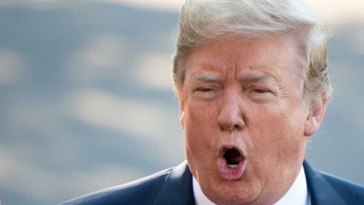 Immagine di I nuovi dazi di Trump fanno crollare le Borse cinesi