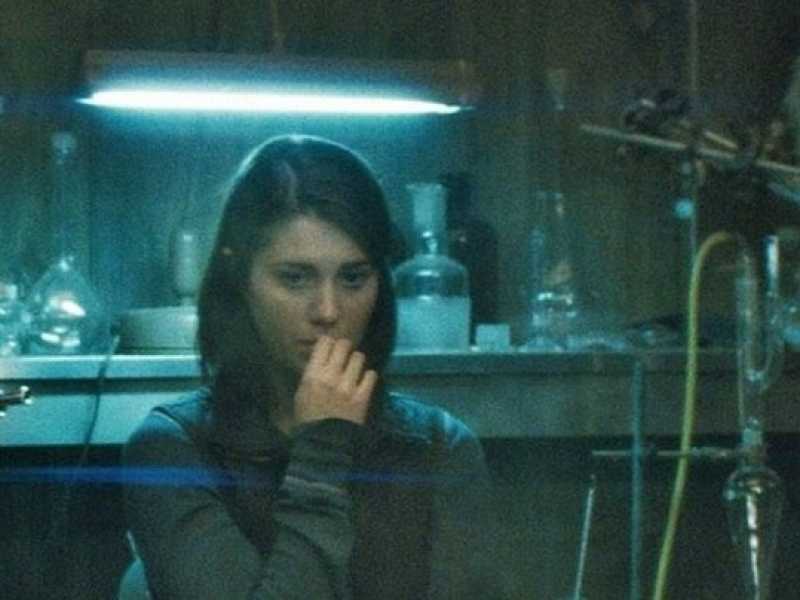 Una scena di The Thing (La Cosa) film del 2011 diretto da Matthijs van Heijningen Jr