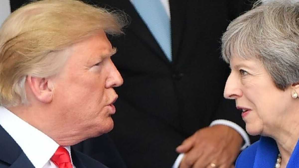 Immagine di Trump e la Brexit, occhi negli occhi
