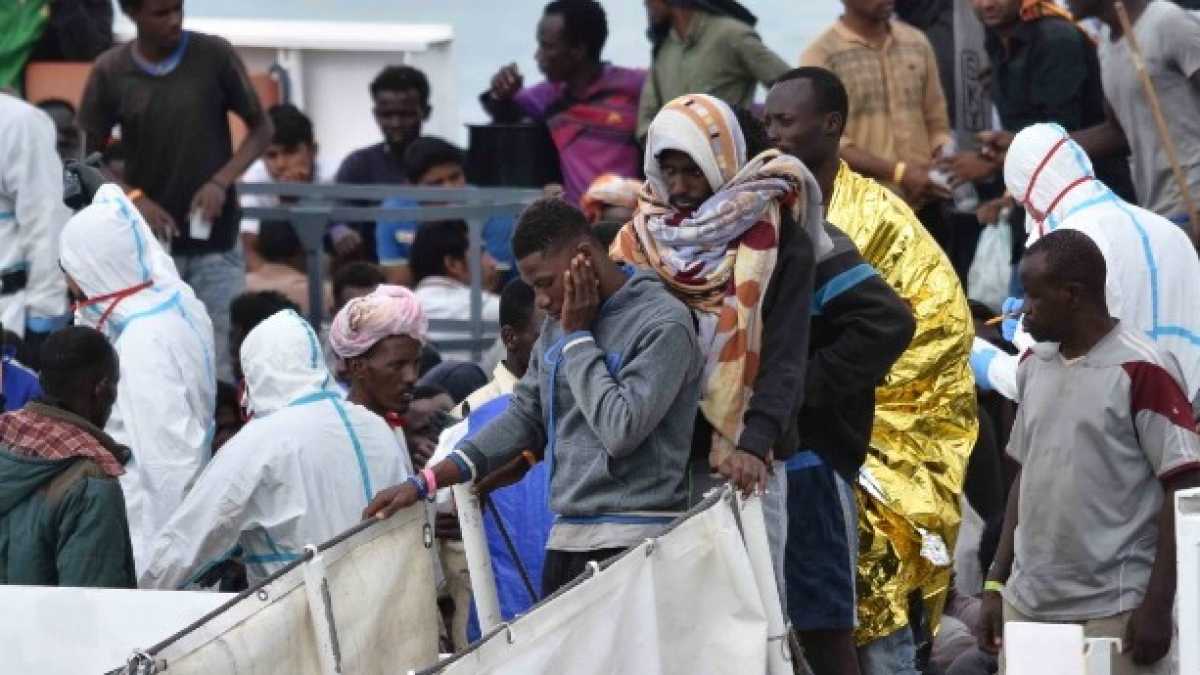 Immagine di Salvini fa i conti con la realtà: porto di Trapani aperto e indagini alla procura