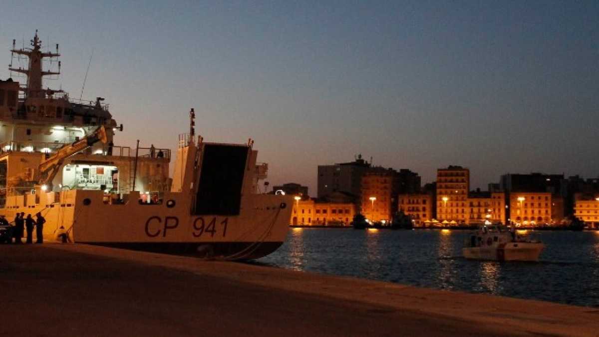 Immagine di Mattarella chiama Conte e parte lo sbarco dalla Diciotti
