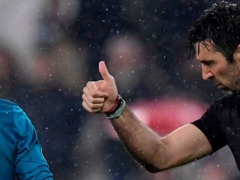 Cristiano Ronaldo e Gianluigi Buffon (foto LaPresse) 
