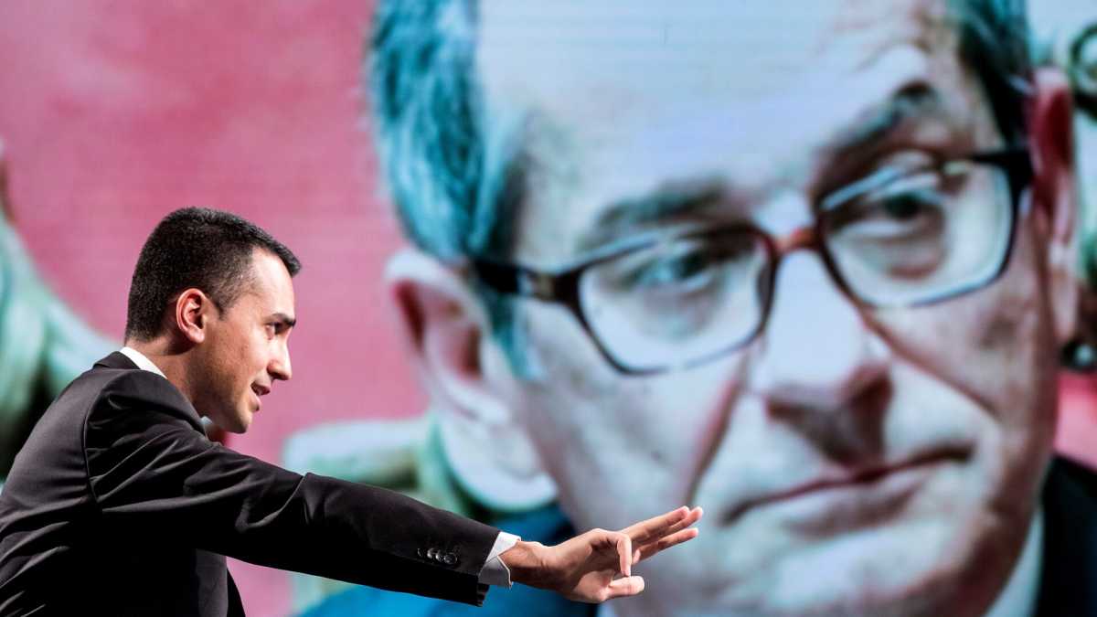 Immagine di Ops. Di Maio dà il preavviso di licenziamento a Tria?