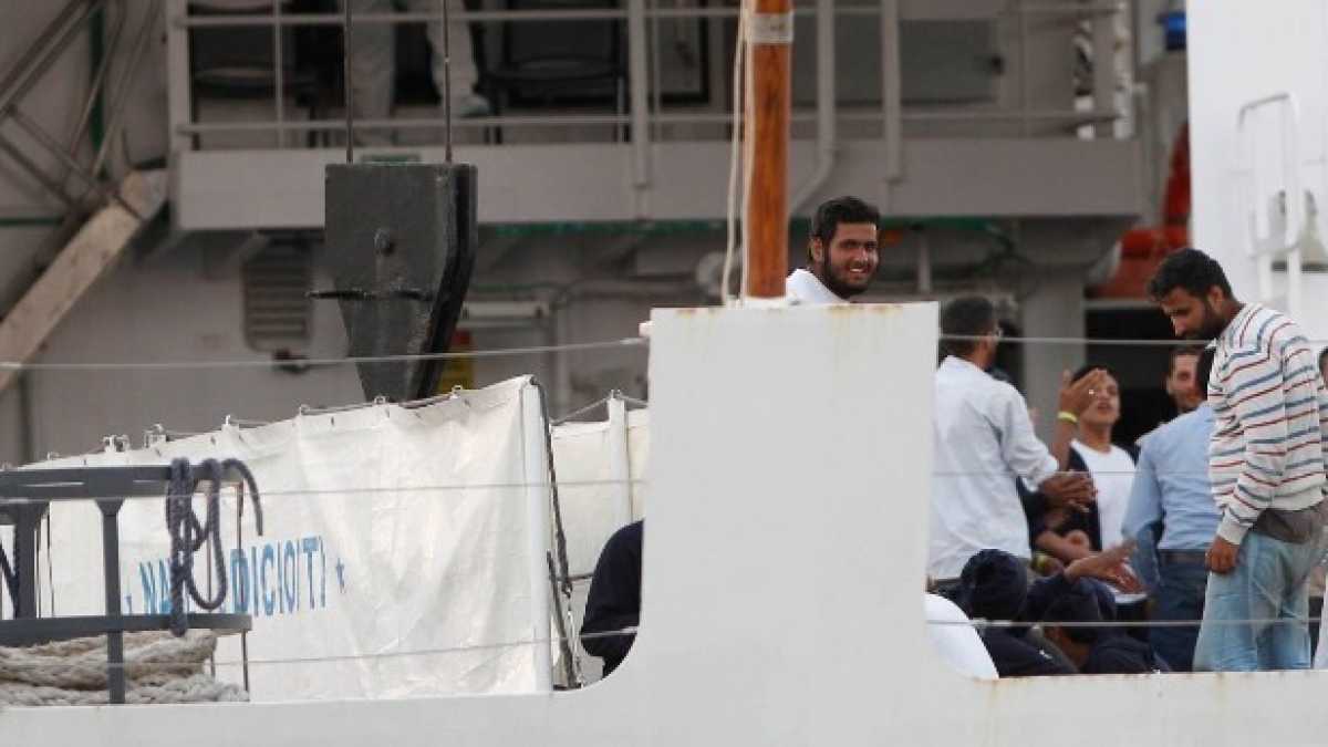 Immagine di I migranti della Diciotti sono a Trapani. Mattarella sblocca la situazione