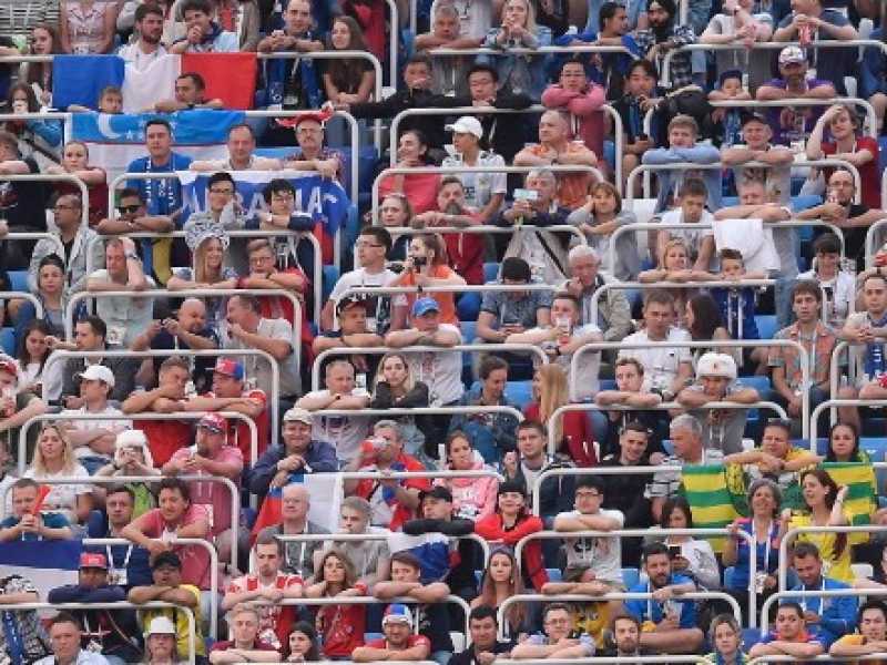 Tifosi allo stadio Niznij Novgorod, durante i Mondiali in Russia (foto LaPresse)