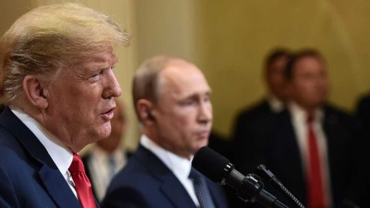 Immagine di Con Putin Trump abbraccia la dottrina “blame America first”