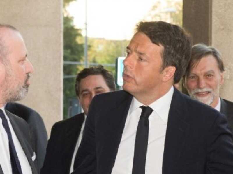 Stefano Bonaccini Presidente giunta regionale Emilia-Romagna, Matteo Renzi Presidente del Consiglio dei Ministri della Repubblica Italiana, Virginio Merola Sindaco di Bologna (foto LaPresse)