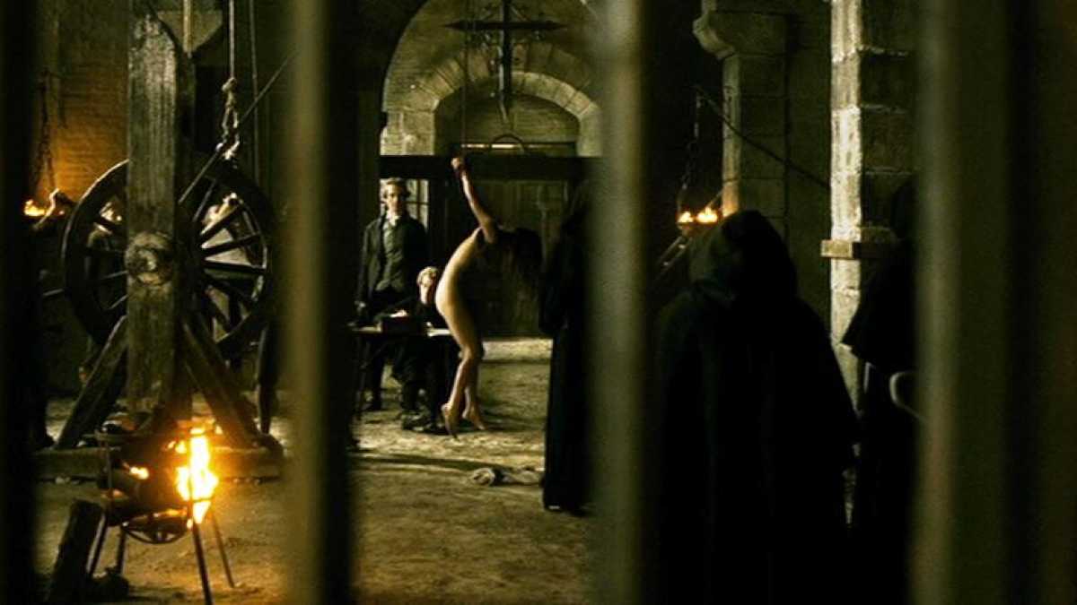 Immagine di Tortura, manette, plebisciti