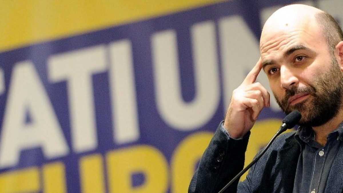 Immagine di Contro Saviano (o Veronesi) su Salvini