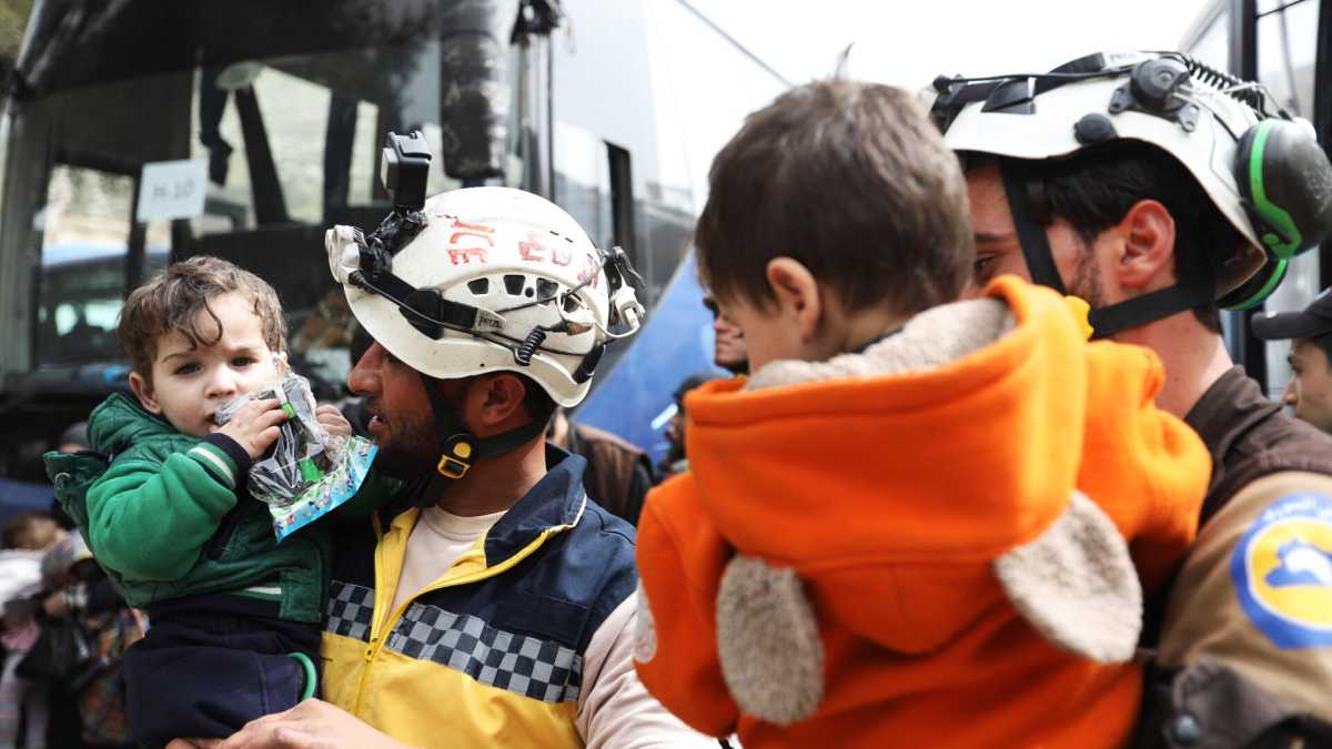 Immagine di Per anni vi hanno detto che “i Caschi bianchi sono al Qaida”. Poi Israele ha aperto i confini per salvarli