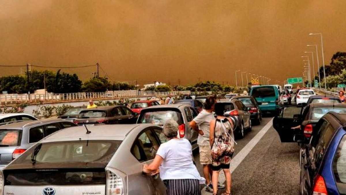 Immagine di Gli incendi in Grecia e la confusione di Di Maio. Di cosa parlare stasera a cena