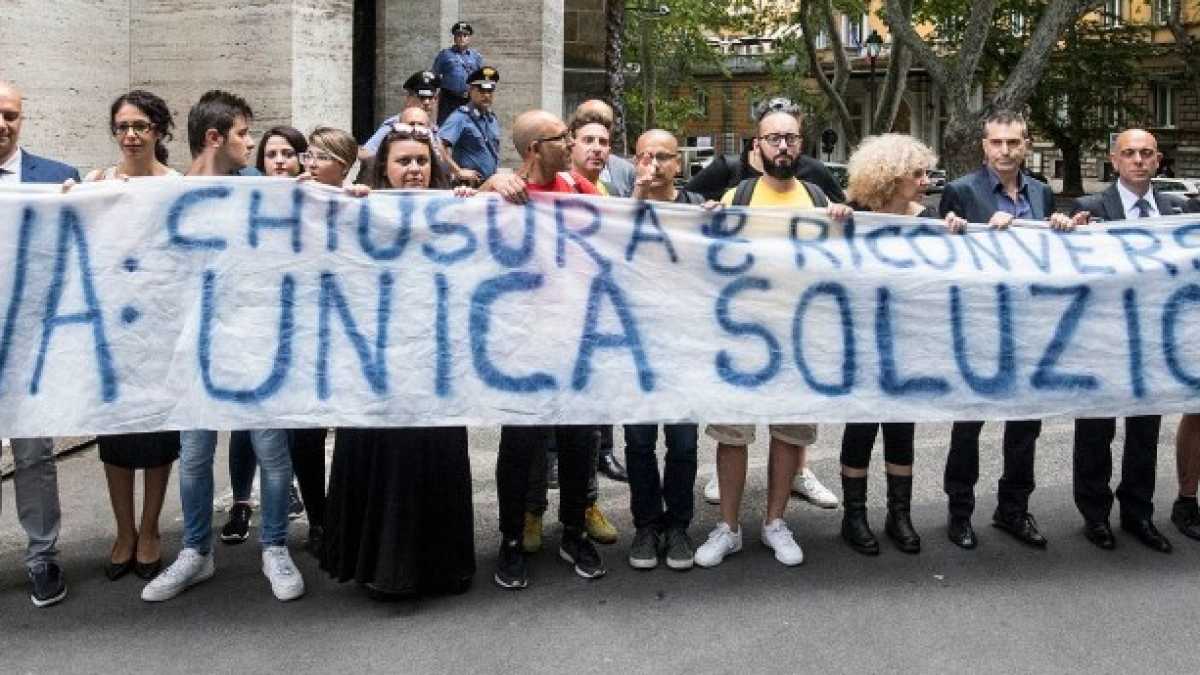 Immagine di L'Ilva funesta degli ambientalisti contro Di Maio