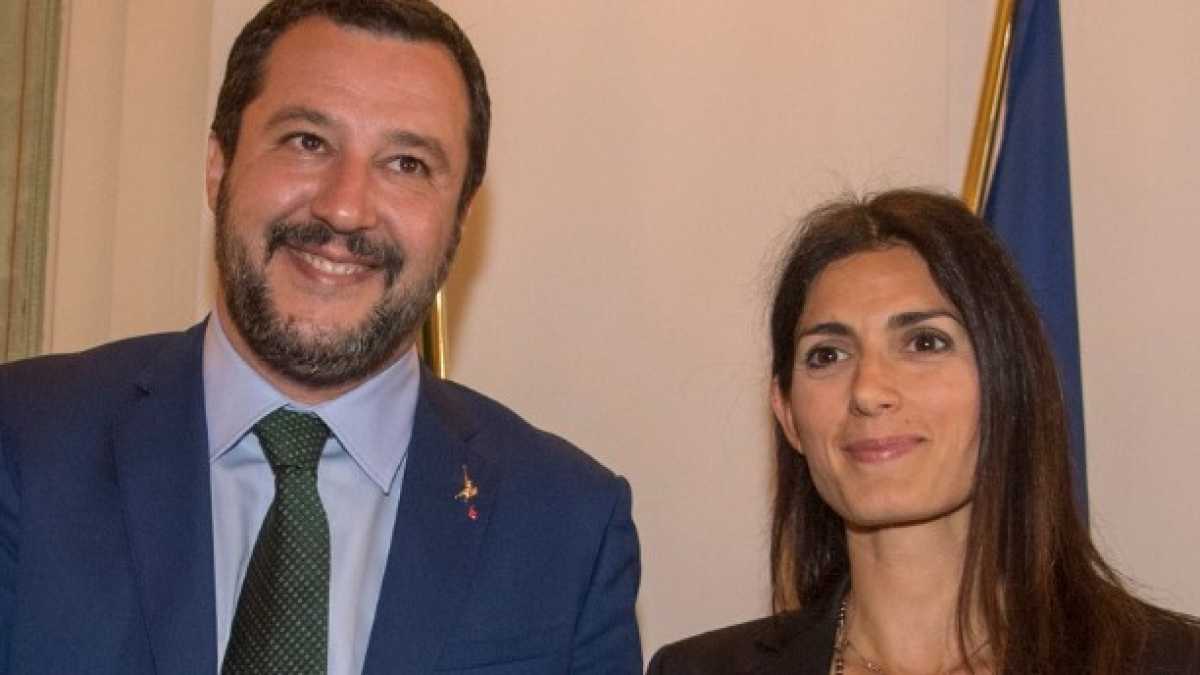 Immagine di Trenta minuti di nulla tra Raggi e Salvini sui campi rom