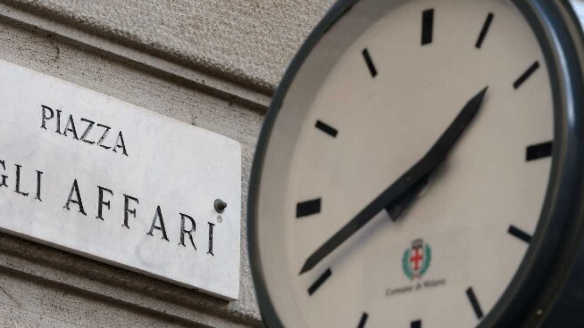 Immagine di Il crollo di Fca in Borsa e il rinvio dell'incontro tra Trump e Putin