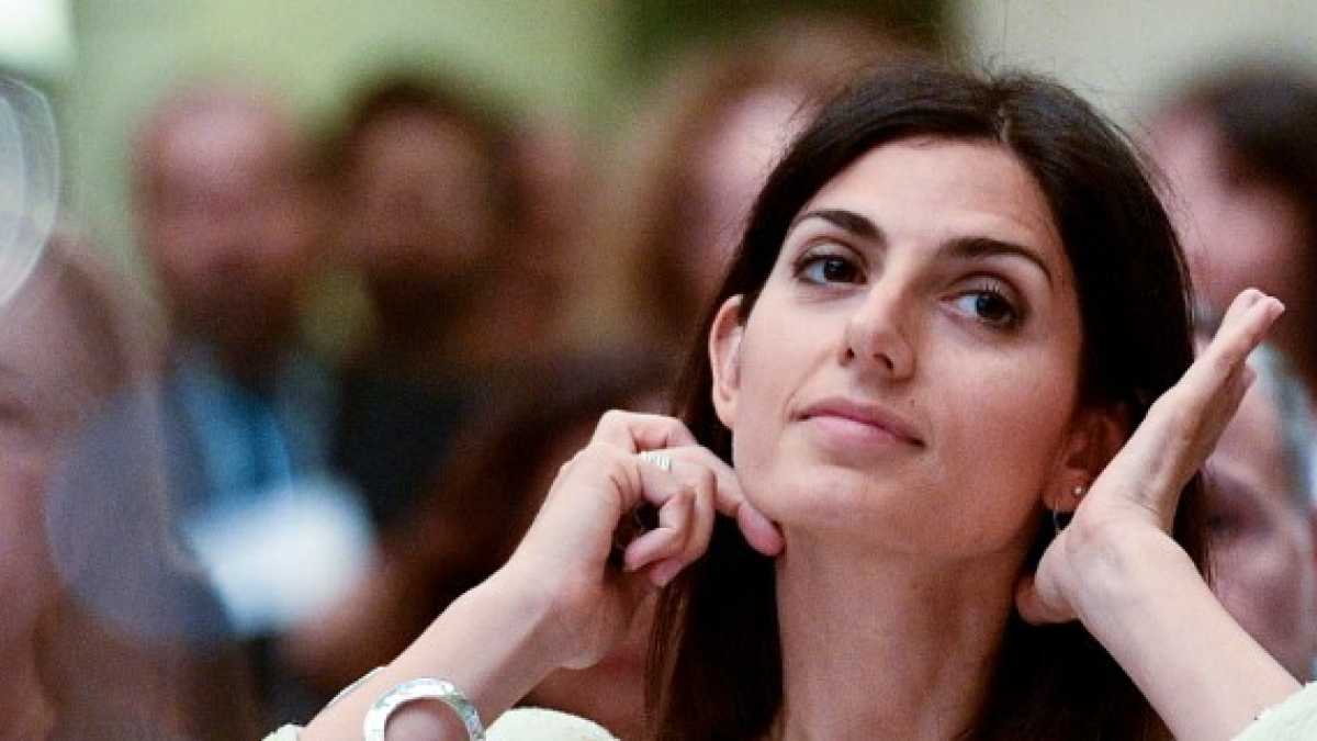 Immagine di Virginia Raggi e la sua autonomia